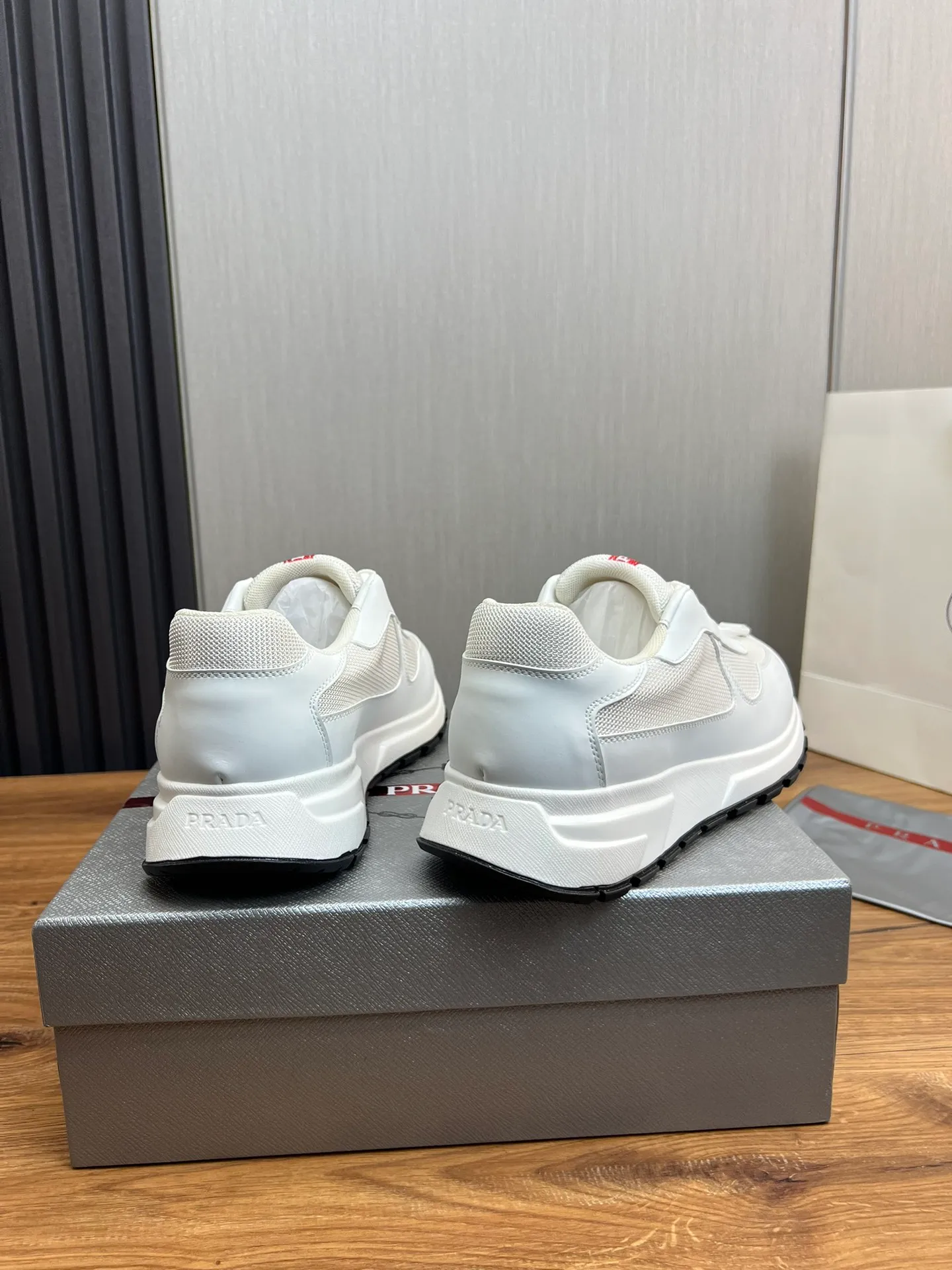 Men's shoes 💰540💰 [PRADA] Men's shoes are popular in the counter, official website is synchronized, 1 high-quality shipment ✔️Original fly-woven cowhide + cowhide lining, 1🆚1 replica, original sole, 38-45 (45 customized, non-refundable)